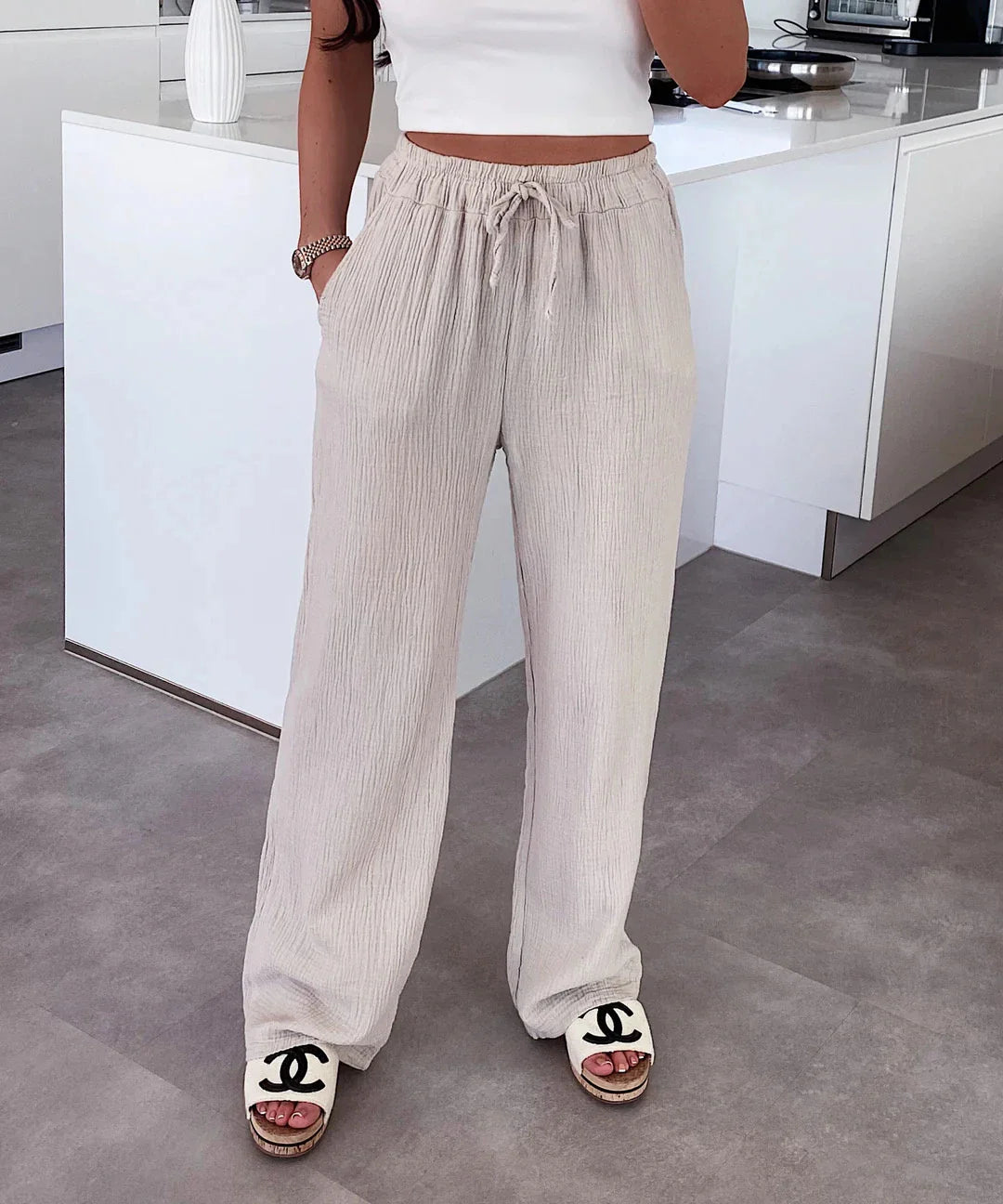 Beige Rückenbund-Hose