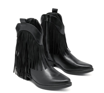 Schwarze Stiefel aus Kunstleder mit Wildlederfransen