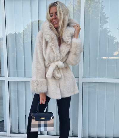 Fauxfelljacke Zina Beige