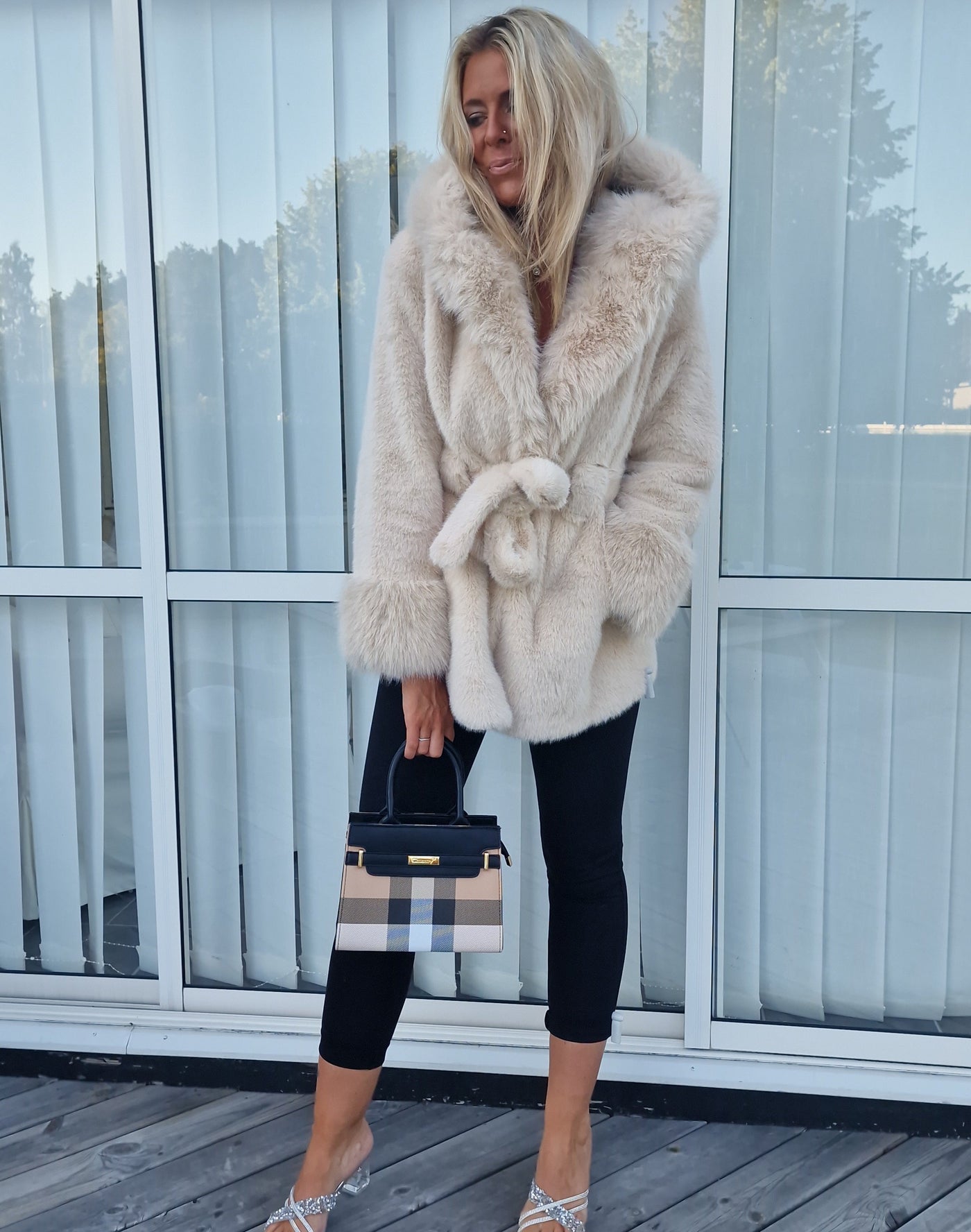 Fauxfelljacke Zina Beige