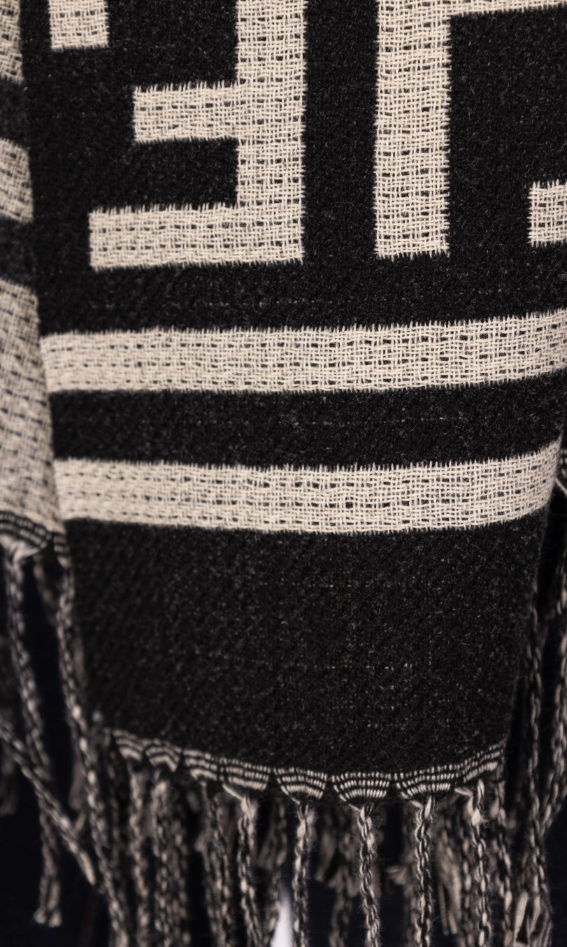 Geometrisch bedruckte Schal